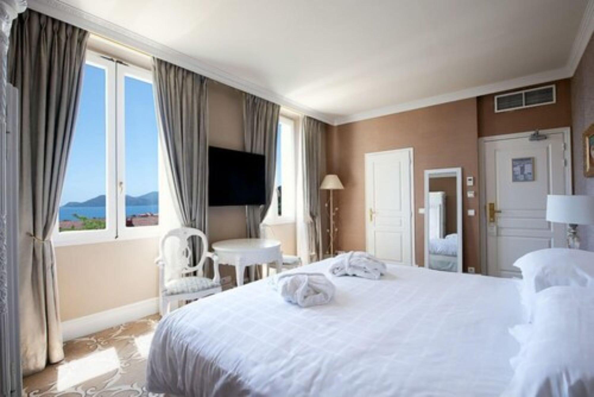 Hotel Chateau De La Tour Cannes Dış mekan fotoğraf