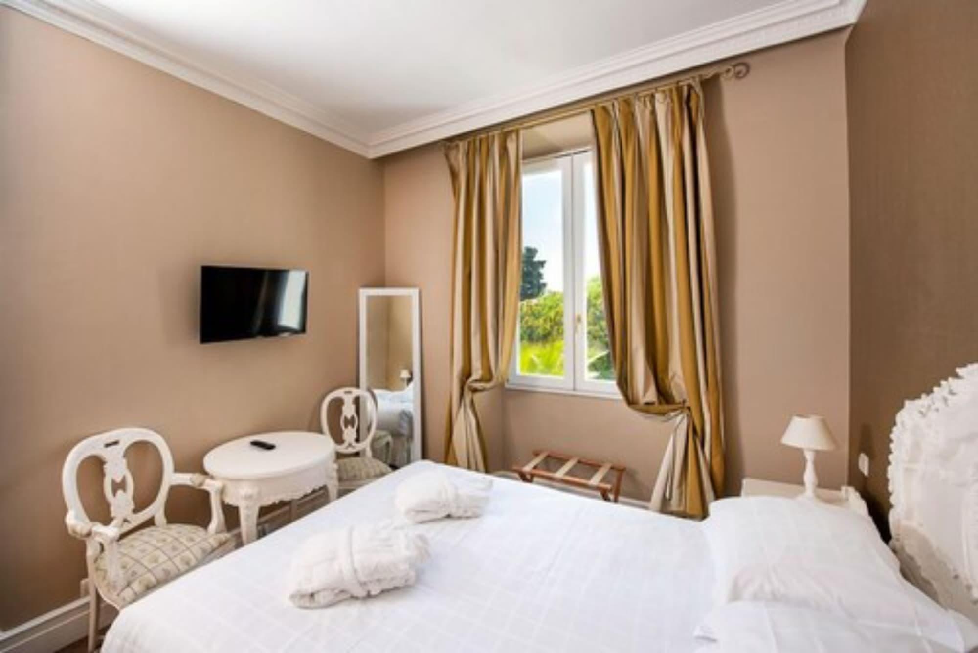 Hotel Chateau De La Tour Cannes Dış mekan fotoğraf